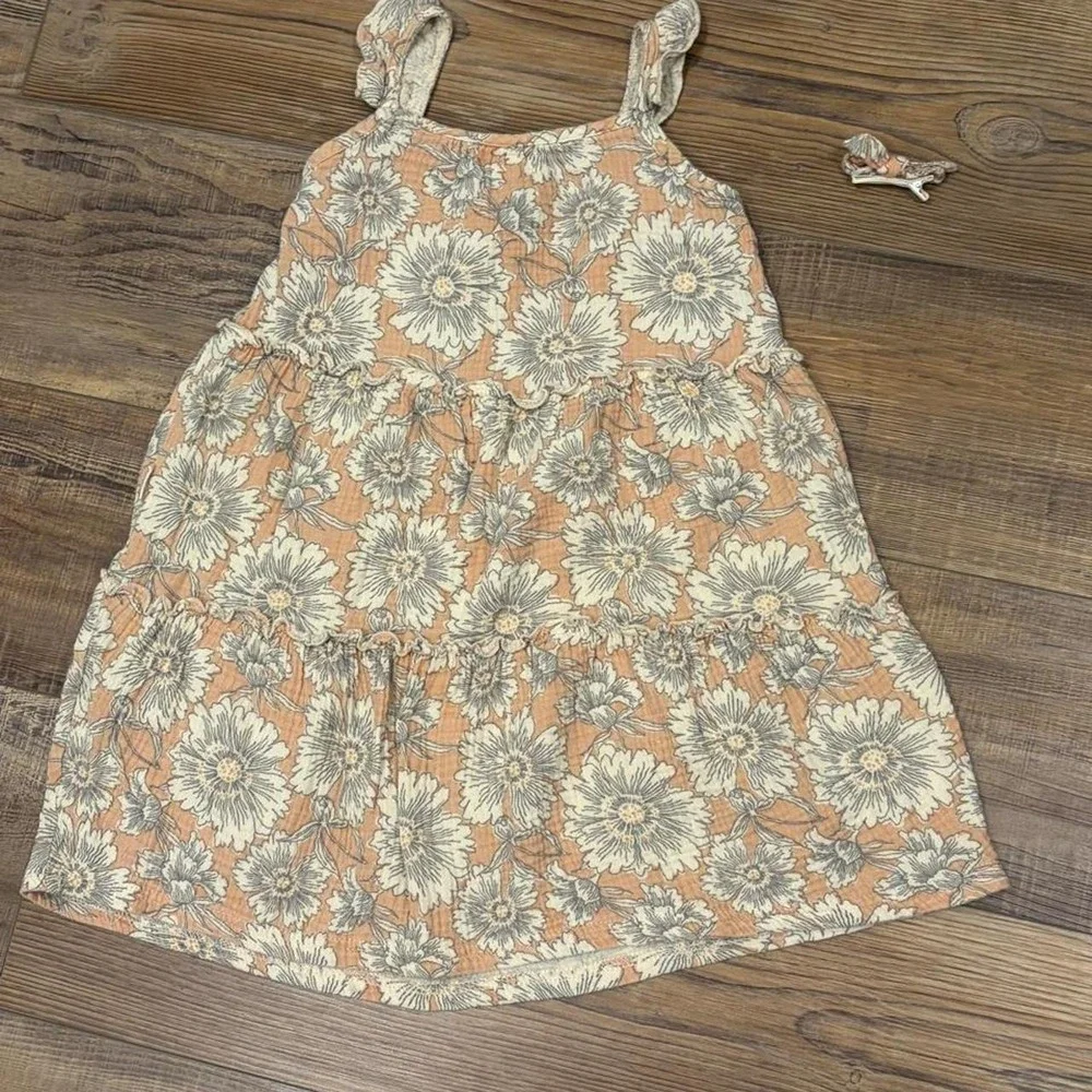 Rabbit & Bear 6T Organic quilted Dress with white and gray floral boho print